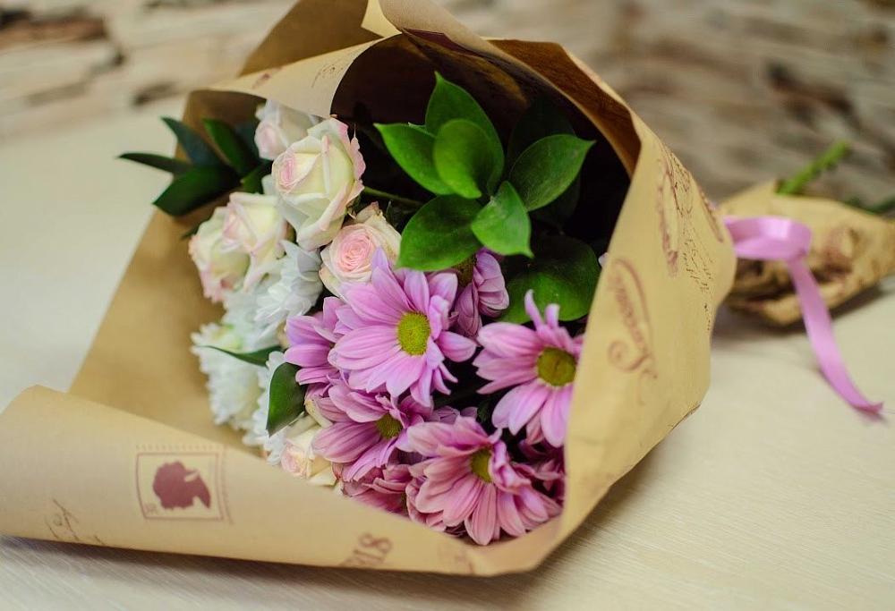 Букет цветов из: Розы и Хризантемы в Болтино