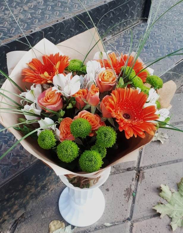 Букет цветов из: Герберы, Хризантемы, Альстромерии и Розы в Болтино