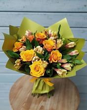 Букет цветов из:  Альстромерии и Розы в Болтино