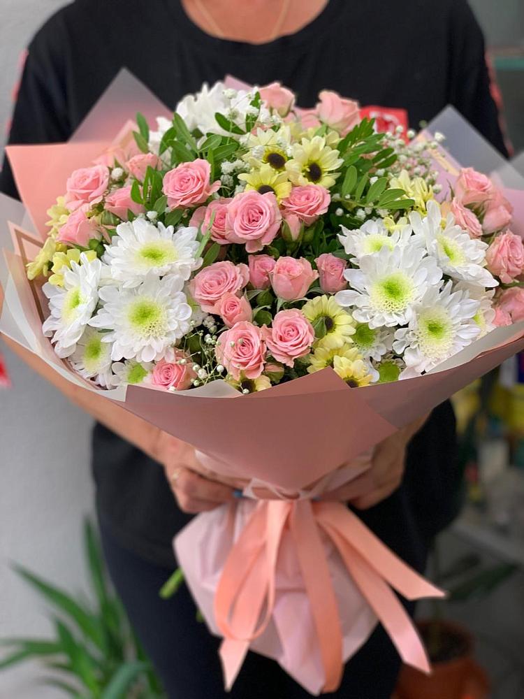 Букет цветов из: Розы и Хризантемы в Болтино