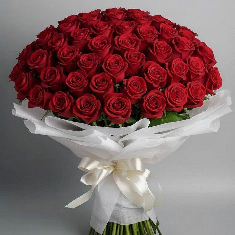 Букет 101 Красная роза Блэк Мэджик в Болтино