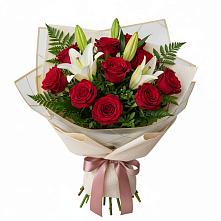 Букет цветов из:  Лилии и Розы в Болтино