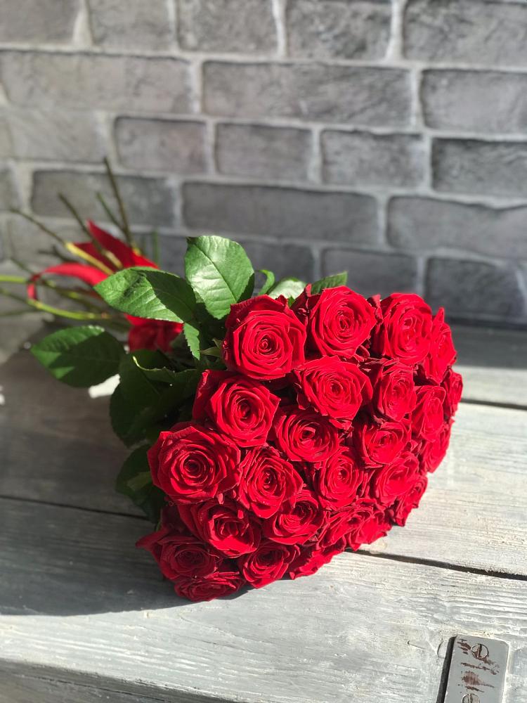 Букет Красные розы Фридом в Болтино