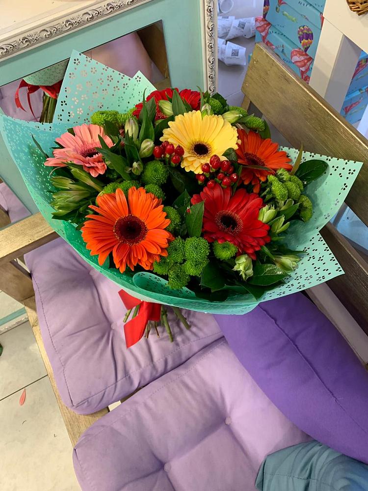 Букет цветов из: Герберы, Хризантемы и Альстромерии в Болтино