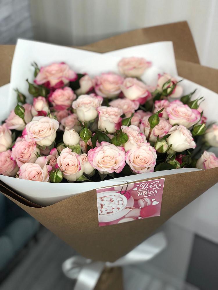 Букет цветов из: Розы в Болтино