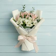 Букет цветов из:  Альстромерии в Болтино