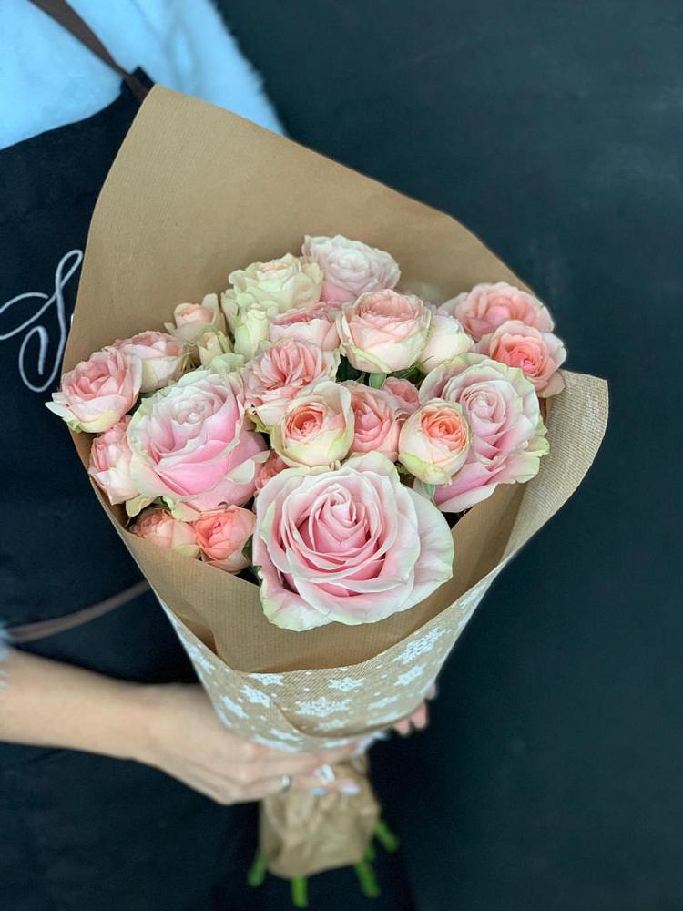 Букет цветов из: Хризантемы и Розы в Болтино