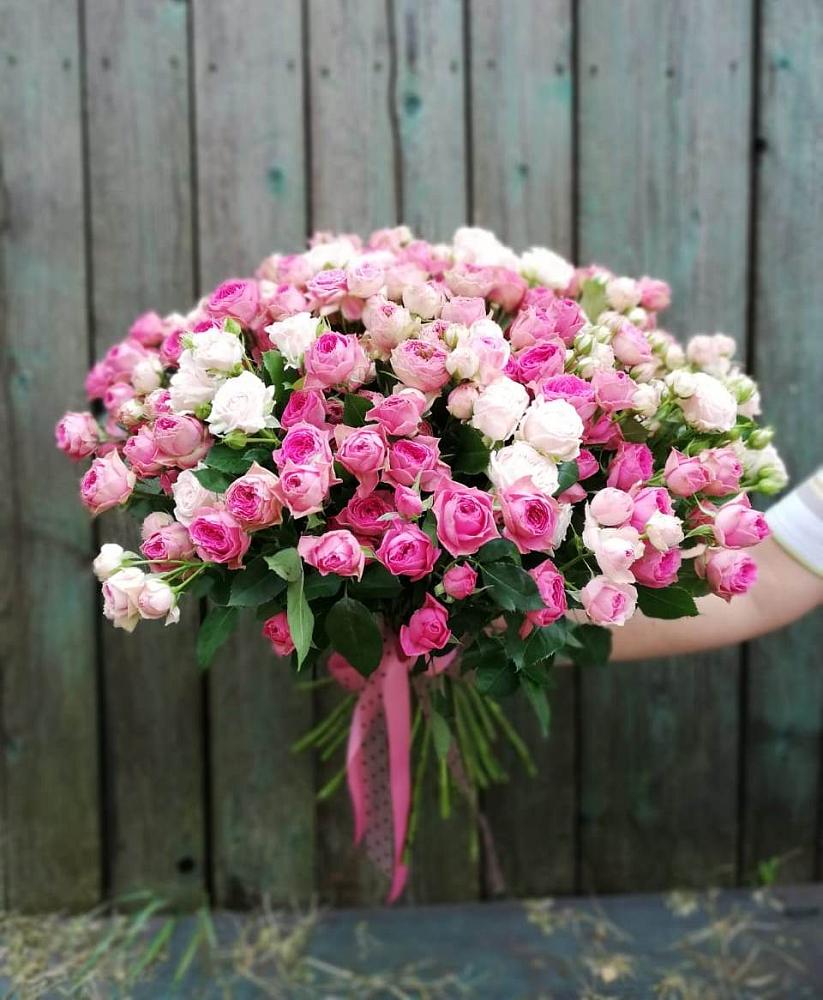 Букет Розовые кустовые розы Натали и Лав Лидия в Болтино