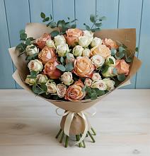 Букет цветов из:  Альстромерии и Розы #REPLACE_PRED# Болтино