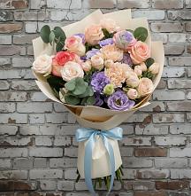 Букет цветов из:  Розы, Лизиантусы и Гвоздики #REPLACE_PRED# Болтино