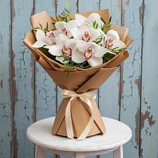Букет цветов из:  Орхидеи и Розы в Болтино