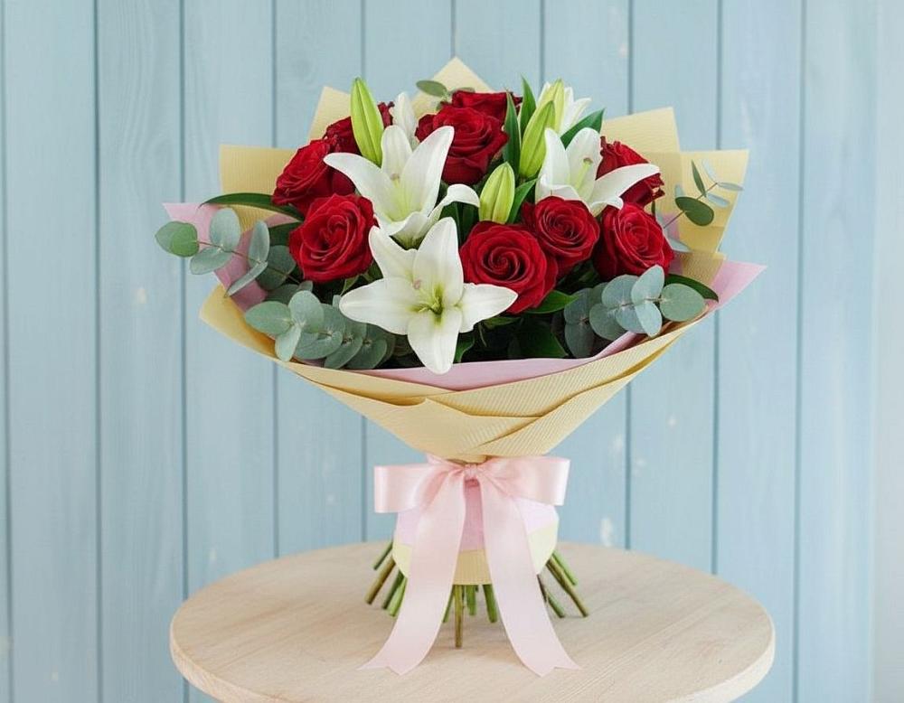 Букет цветов из: Лилии и Розы в Болтино